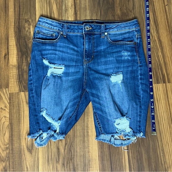 Indigo Rein High Rise Distressed Torn Raw Hem Stretch Denim Jean Shorts Size 9 - Picture 6 of 8